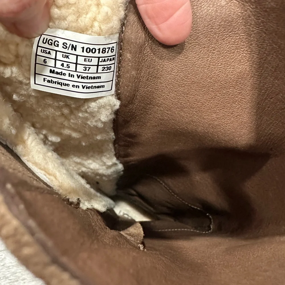 UGG Cydnee Tall Riding Boots - Picture 13 of 14